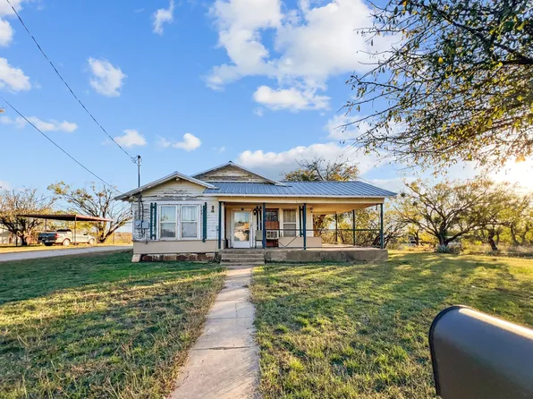 201 E 7th St, Breckenridge, TX 76424