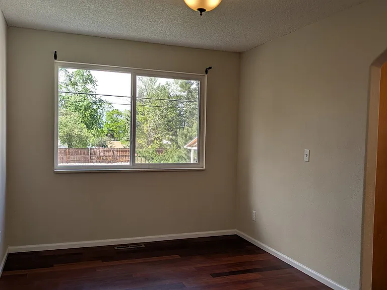 1175 E Dry Creek Pl — Photo 3