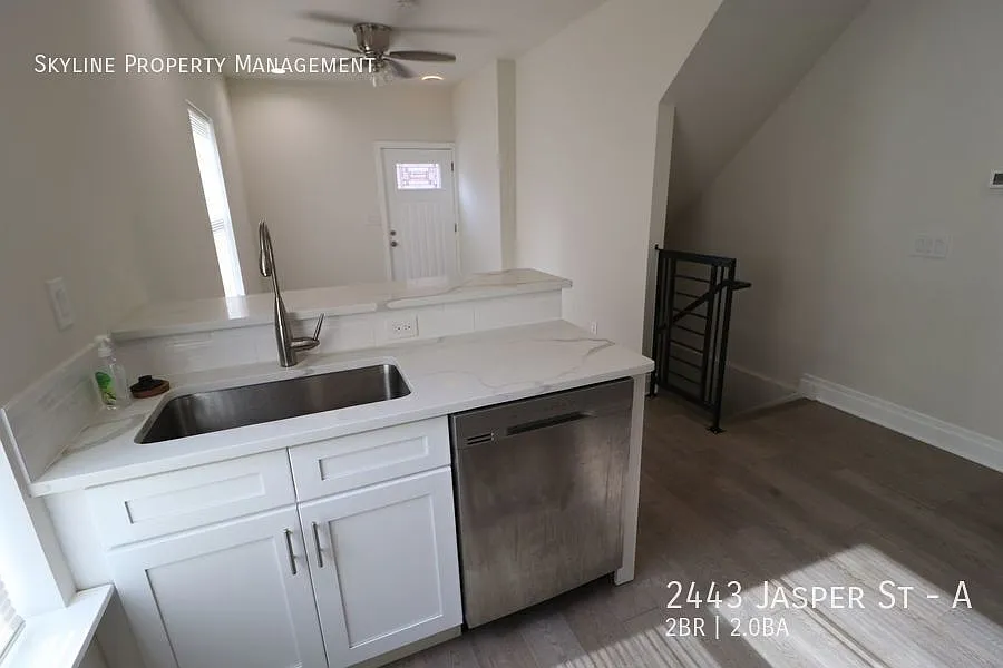 Newly Renovated 2 Bedroom Apartment For Rent in Fishtown! — Photo 4