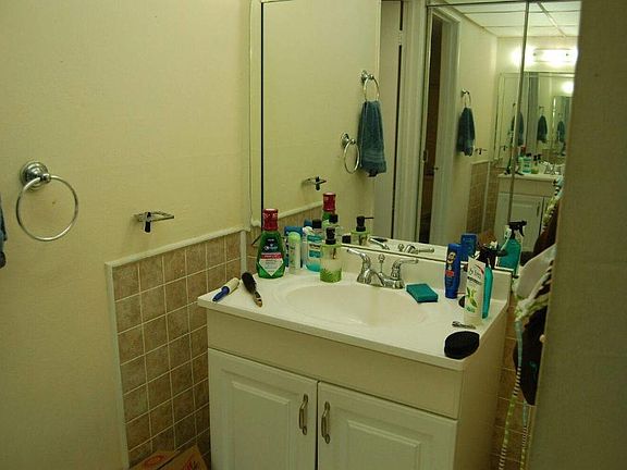 4th image of 9682 Fontainebleau Blvd APT 103