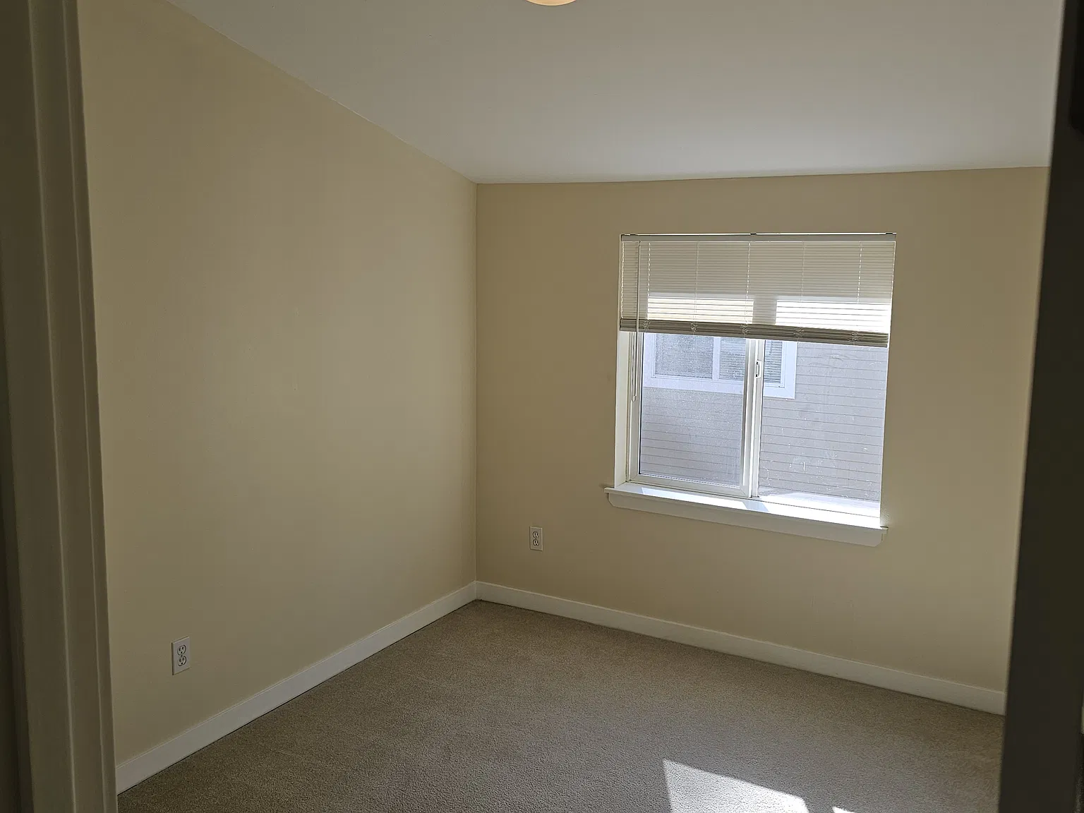 3 bed, 2.5 bath, 1500 sqft, $3,100 — Photo 4