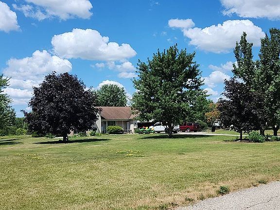 3rd image of 7423 Carpet Rose Dr SE