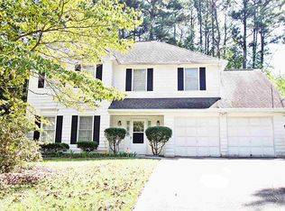 453 Allana Dr, Stone Mountain, GA 30087
