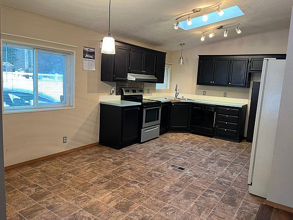 4th image of 25309 36th Ave E