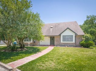 5320 Lazymist Ct, Dickinson, TX 77539