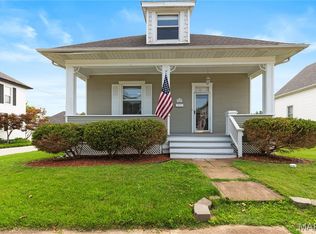 1103 Madison St, Saint Charles, MO 63301