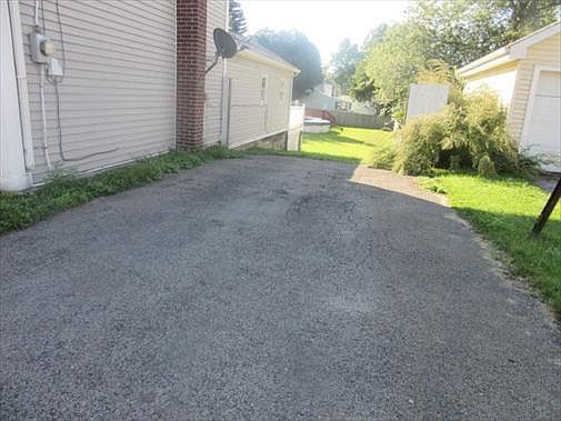 3rd image of 77 Ebenezer Dr
