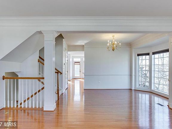 3rd image of 12944 Sugarloaf Chapel Dr