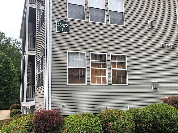 2nd image of 45472 Westmeath Way Unit I33