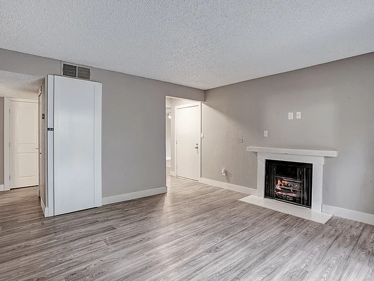 57 Cadillac Dr #10 — Photo 2