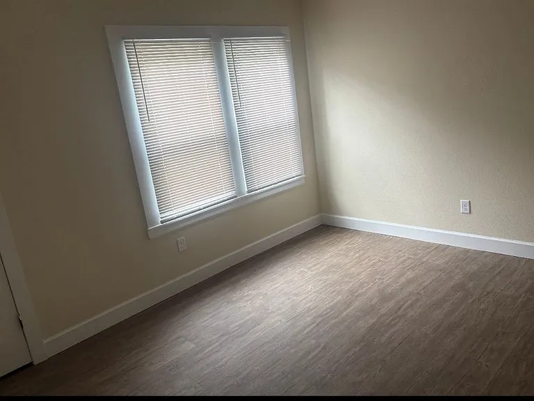 4564 French St — Photo 4