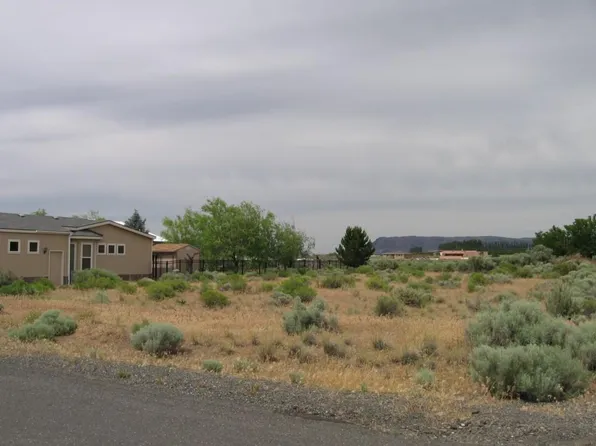 109 Airport Way SW #1, Mattawa, WA 99349