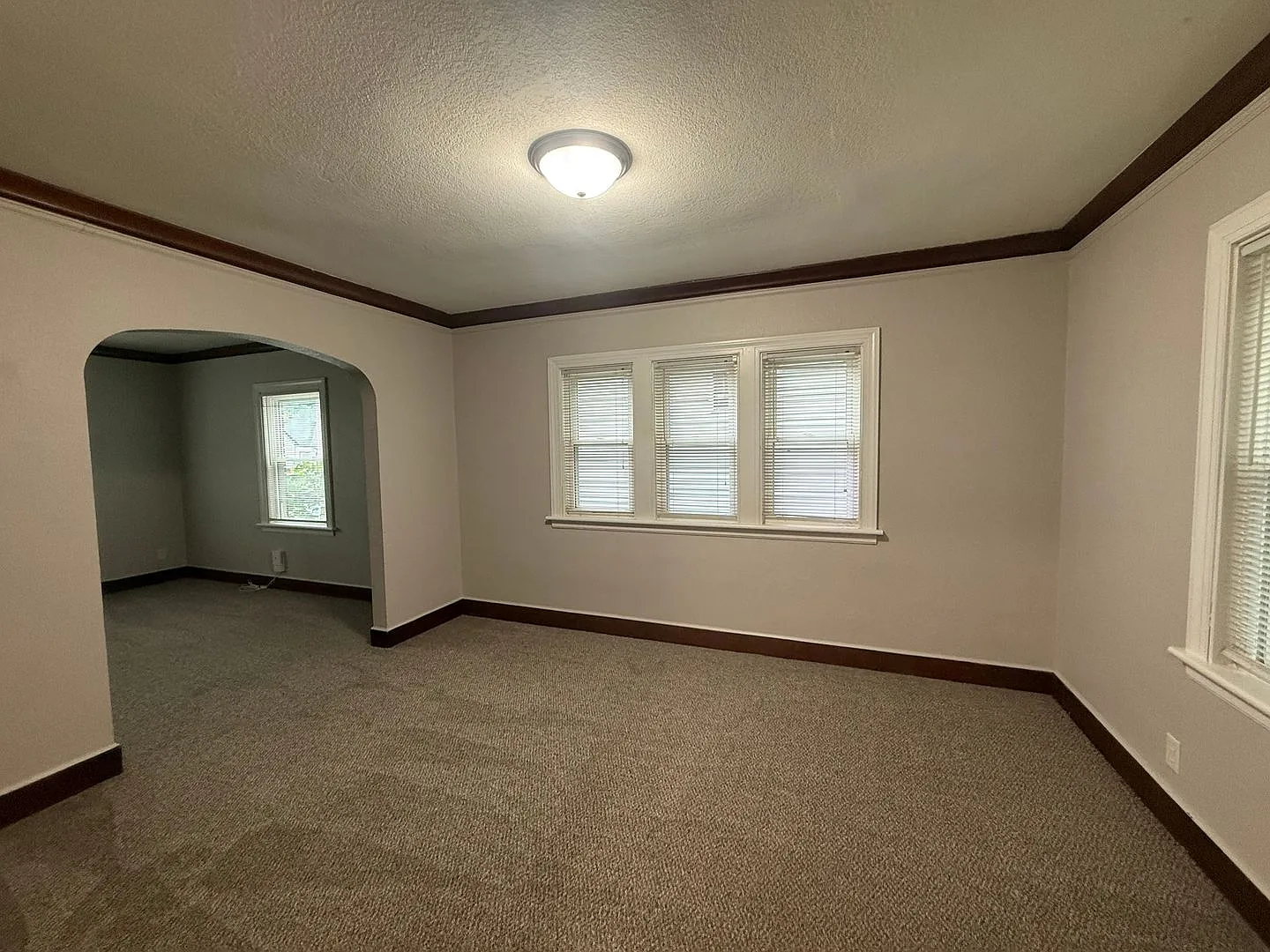 2601/2603 E Walnut Street — Photo 4