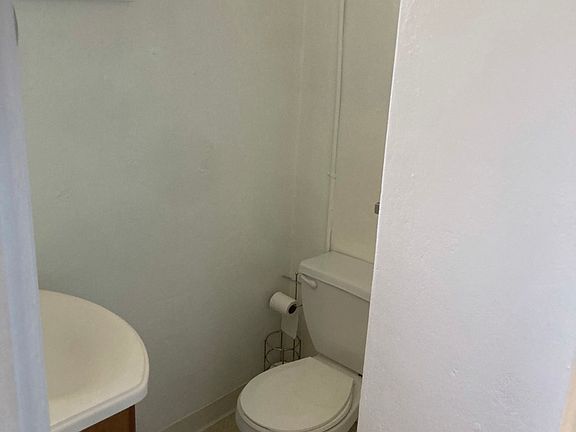 3rd image of 1813 NW 2nd Ave APT 4