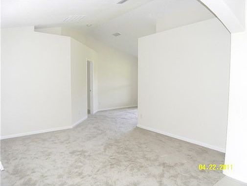 4th image of 2031 SE Ellington Ter