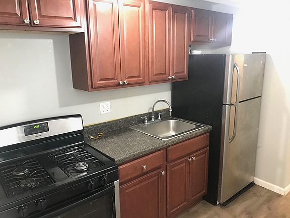 3rd image of 543 E 92nd St #1C