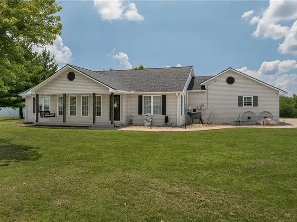 10700 SE Crabapple Rd, Agency, MO 64401