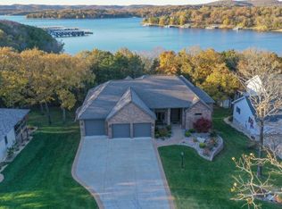 322 Wildflower Dr, Kimberling City, MO 65686