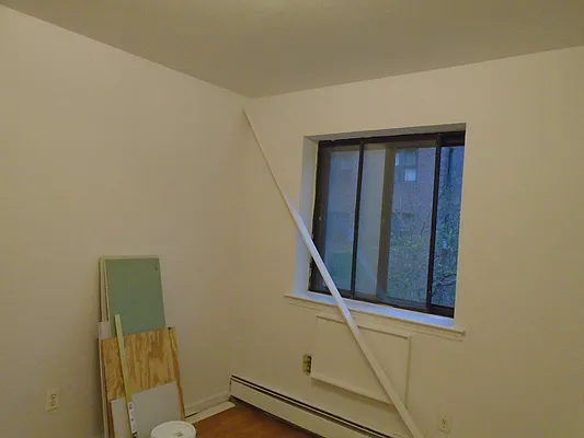 Rented by 18 REALTY | media 102