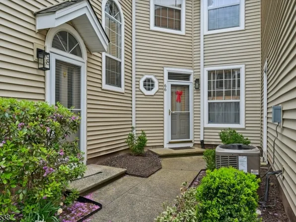 66 Pheasant Brook Ct, Bedminster Twp., NJ 07921