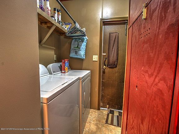 5th image of 1340 Willard Dr