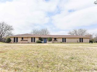 1600 Yucca St, Iowa Park, TX 76367