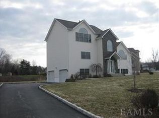 198 Old Castle Point Rd, Wappingers Falls, NY 12590