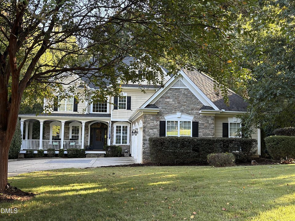 1st image of 4013 Summer Brook Dr