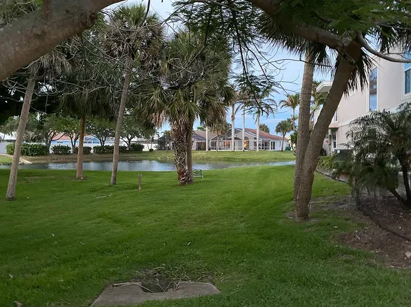 320 Las Olas Dr, Melbourne Beach, FL 32951