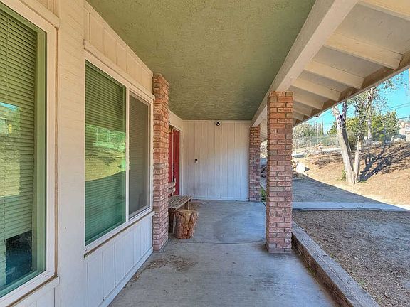 5th image of 18487 Grandview Ave
