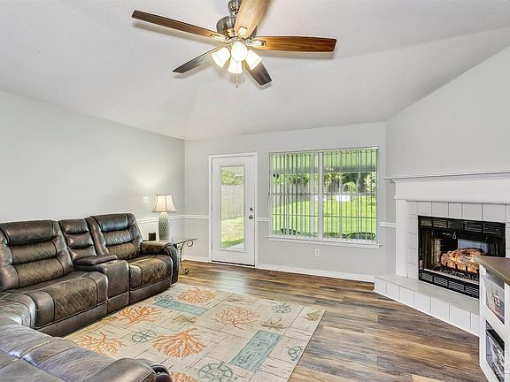 4th image of 7349 Chimney Pines Dr