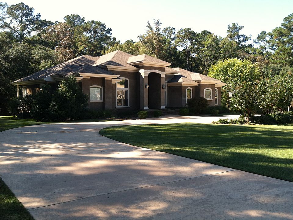 Circle Drive