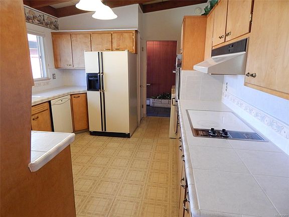 5th image of 525 Comanche Dr