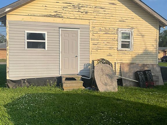 2nd image of 214 Saint Pius St