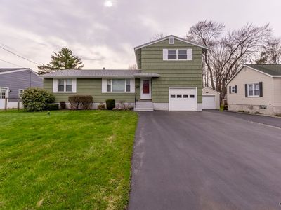 306 Helen St, North Syracuse, NY, 13212