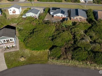 1246 Camero Loop SW, Ocean Shores, WA, 98569