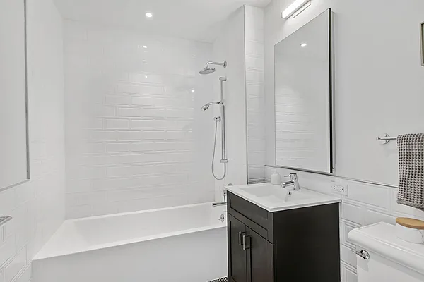 Rented by Mishkan Group | media 25