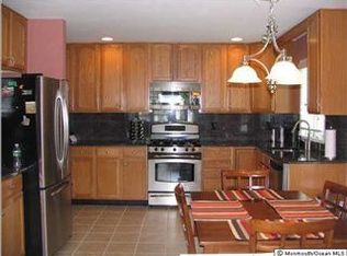 8 Long Bay Rd, Jackson, NJ 08527