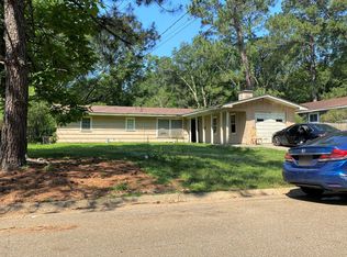428 Springfield Cir, Jackson, MS 39209