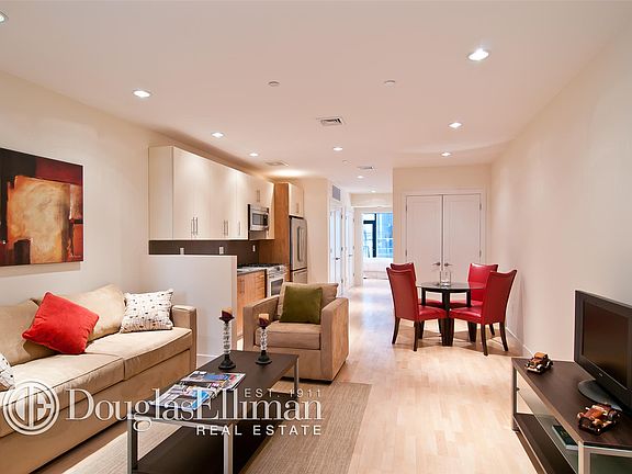 3rd image of 306 W 115th St APT 1
