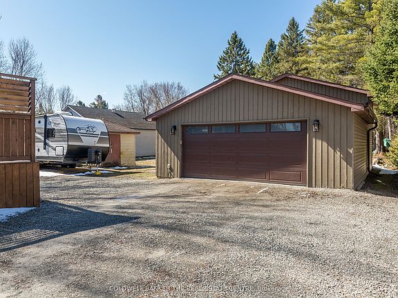 2nd image of 88 Maskinonge Rd