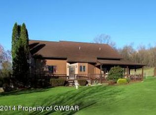 82 Bronson Rd, Sweet Valley, PA 18656