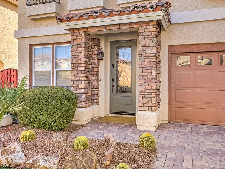 6437 Grand Mayne Ct — Photo 4
