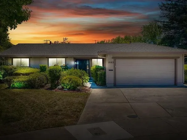 1082 Silver Lake Dr, Sacramento, CA 95831