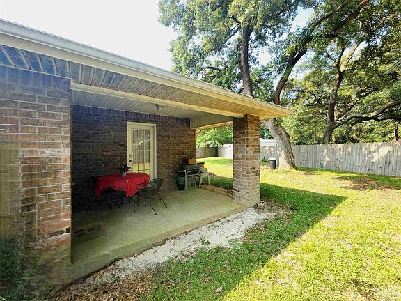 5th image of 4863 Genevive Ct
