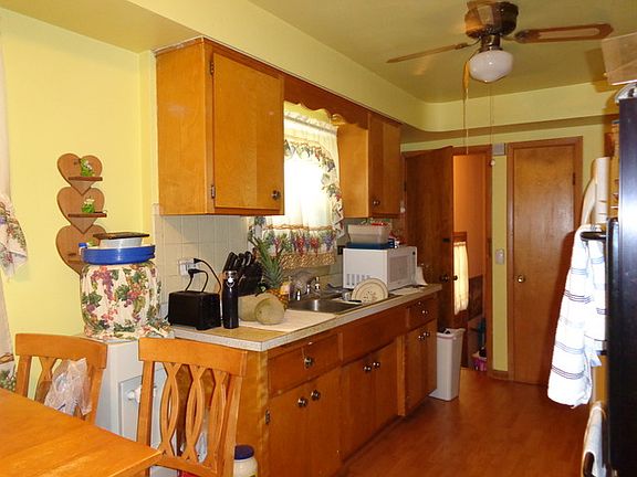 4th image of 3913 N Lawndale Ave