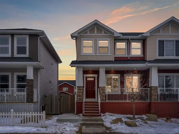 9 N Redstone Cmn NE, Calgary, AB T3N 0K3