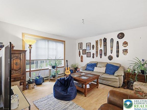 3rd image of 1197 Hunters Woods Dr