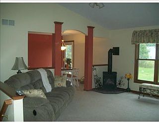 2nd image of 23182 Oakleaf Dr S