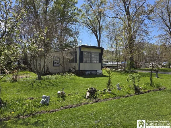 2400 Keller Rd, Ashville, NY 14710